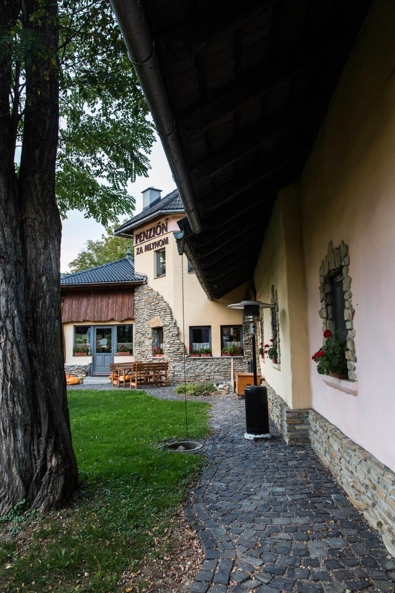Penzion Za Mlynom Liptovská Teplá Bagian luar foto